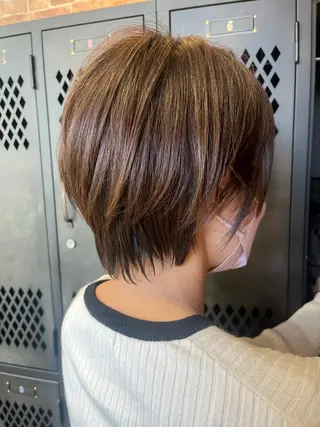 ショート カラー パーマ ヘアアレンジ メンズ キッズ ネイル マツエク・マツパ アイブロウ 久木原 ゆりのヘアスタイル