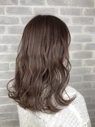 セミロング カラー 【透明感、艶髪】西村 有司のヘアスタイル