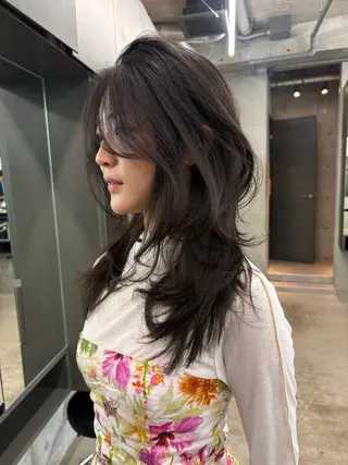 ロング カラー Saki/レイヤー/ 柔らかカラーのヘアスタイル