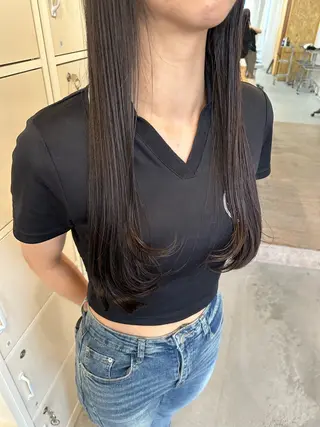 ロング 松本 莉央のヘアスタイル