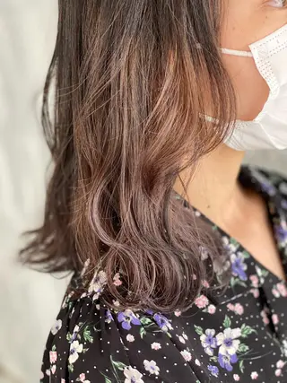 セミロング カラー 勝河 怜楊のヘアスタイル