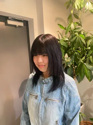 カラー 岩崎 優のヘアスタイル