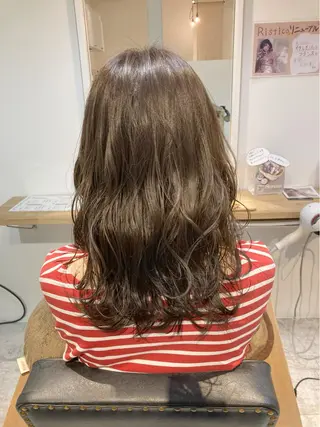 セミロング 【女性指名No.1】 西口直子のヘアスタイル