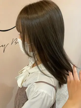 カラー 松浦 るなのヘアスタイル