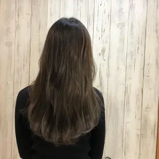 ロング カラー arisa .のヘアスタイル