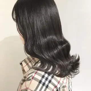 セミロング カラー ヘアアレンジ 柔らか垢抜けｶﾗｰと ｶｯﾄ🫧ASUKAのヘアスタイル