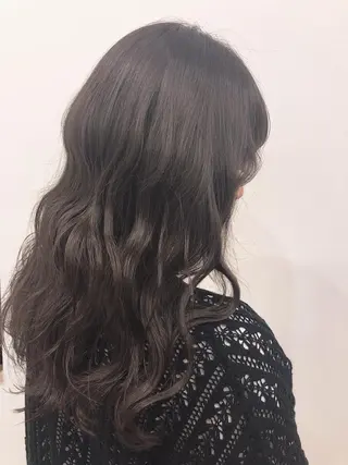 セミロング カラー ヘアアレンジ 🦋美髪／エクステ 🦋アベイクミのヘアスタイル