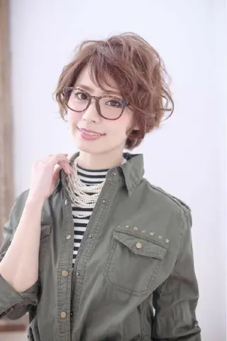 ショート 🇰🇷韓国風艶髪✨ 髪質改善 倉岡しおんのヘアスタイル