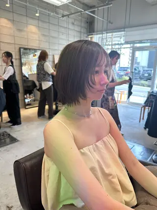 ショート カラー 品川 美和のヘアスタイル