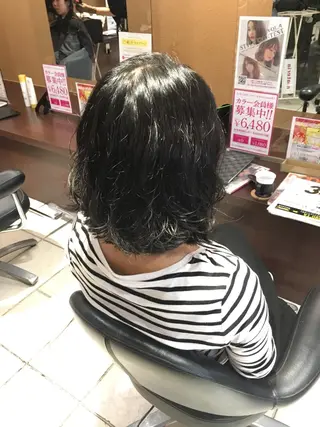 ミディアム パーマ Lee東三国 店長 谷辻誠志のヘアスタイル
