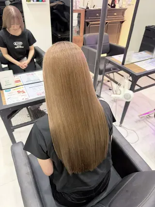 ロング カラー 🎀tomoka🎀 髪質改善/ハイトーンのヘアスタイル