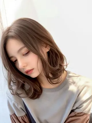ミディアム 川瀬 由詩のヘアスタイル