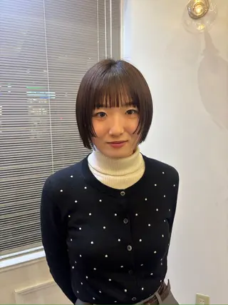 ショート 【透明感カラー/オリ ーブ】カミヤマシオリのヘアスタイル