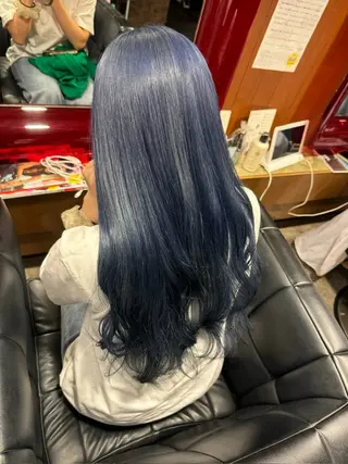 ロング 藤井 麗桜のヘアスタイル