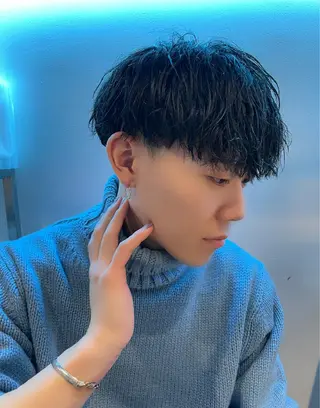 ミディアム カラー パーマ ヘアアレンジ メンズ キッズ メンズ特化美容師 aiの眉毛・アイブロウイメージ
