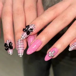 ネイル LIAn.🎀 Munakataのネイルデザイン