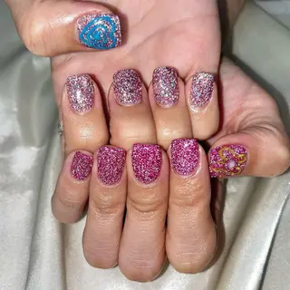 ネイル BEE NAILのネイルデザイン