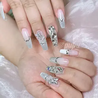 ネイル Queen’s 歌舞伎町店のネイルデザイン