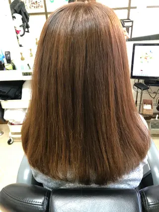 セミロング カラー 石塚 浩のヘアスタイル