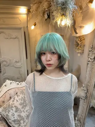 ミディアム 安藤悠里/ハイトーン /デザインカラーのヘアスタイル