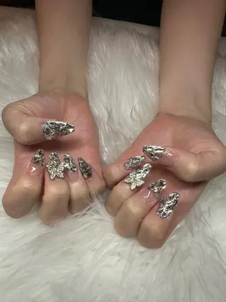 ネイル ミキネイル1級保持 💅PEEKABOOのネイルデザイン