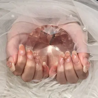 ネイル 🌈 Laule'aのネイルデザイン