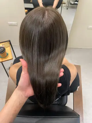 ロング カラー JURI /HUIのヘアスタイル