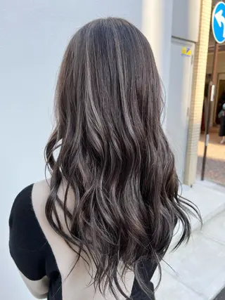 ロング カラー 「sumi」 AMIのヘアスタイル