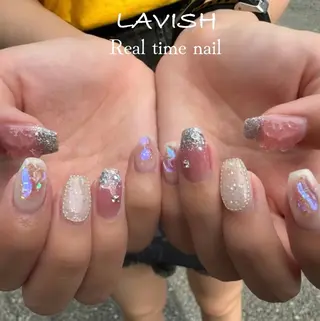ネイル LAVISH 大和店 emi・:*+のネイルデザイン