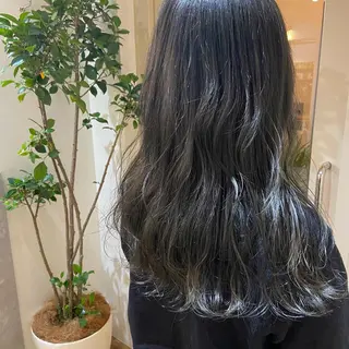 セミロング カラー SALTWATER AYARIのヘアスタイル