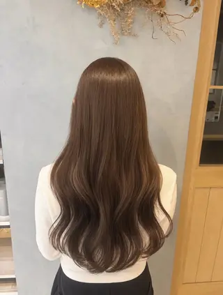ロング ROCCO アイナ/ レイヤー透明感カラーのヘアスタイル
