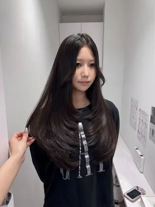 ロング 透明感カラー🥣⌇ AO🩵໒꒱のヘアスタイル
