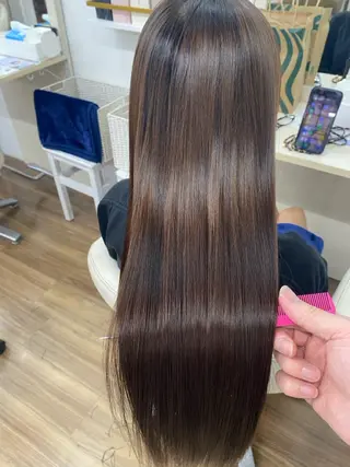 ロング GLOSS 心斎橋 山上のヘアスタイル