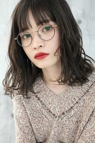 ミディアム カラー ooitヨシダ ミナミのヘアスタイル