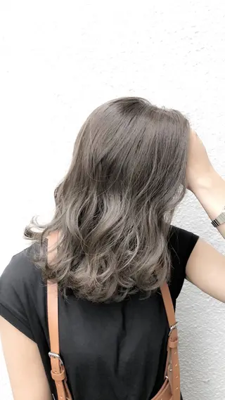 ミディアム カラー 🌷デザインカラー 🌷渡辺玲奈のヘアスタイル