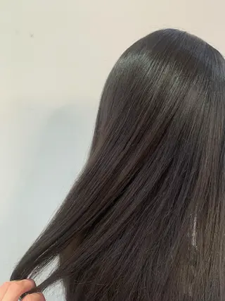 セミロング 似合わせレイヤー ＆縮毛矯正のヘアスタイル