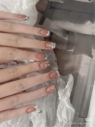 ネイル 中山 美月のネイルデザイン