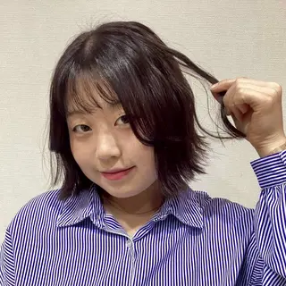 ミディアム 渕 七海のヘアスタイル