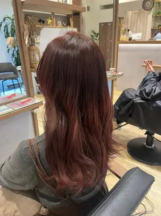ロング ケアブリーチカラー 樋口 莉奈のヘアスタイル