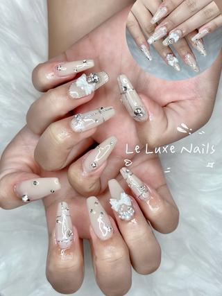ネイル LE LUXE  NAILSのネイルデザイン