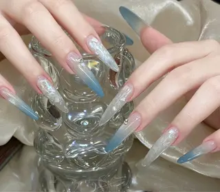 ネイル D-BEAUTY Nailsalonのネイルデザイン