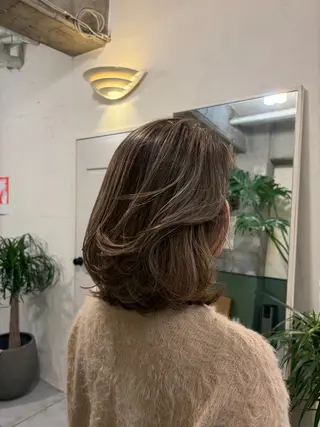 ミディアム カラー suzuki yuunaのヘアスタイル