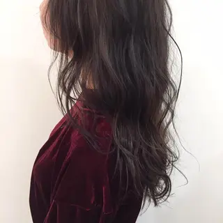 ロング カラー 梅田 千亜希のヘアスタイル