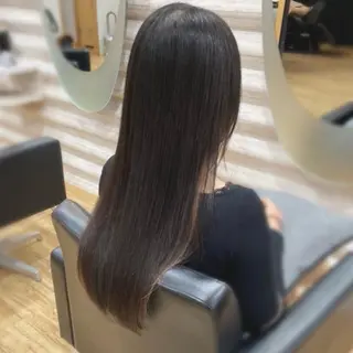 ロング カラー KON｜ごまかさない 艶。酸熱×精密カットのヘアスタイル