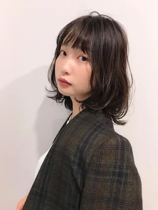ミディアム カラー レイヤー/大人ボブ| ワタナベ リョウカのヘアスタイル