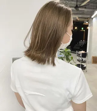 ミディアム カラー ヘアアレンジ ブリーチダブルカラー 元町三宮/三ノ宮のヘアスタイル