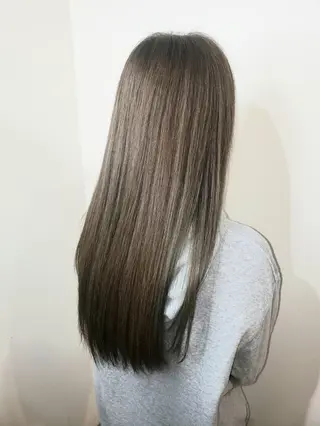 ロング 🇰🇷透明感×ハイ トーン🌟tomoのヘアスタイル