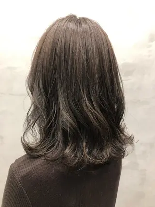 ミディアム カラー 半個室サロン／韓国 ヘア‎Amiのヘアスタイル