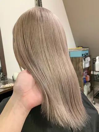 ロング 🍀ケアブリーチ カラー🍀坂井のヘアスタイル