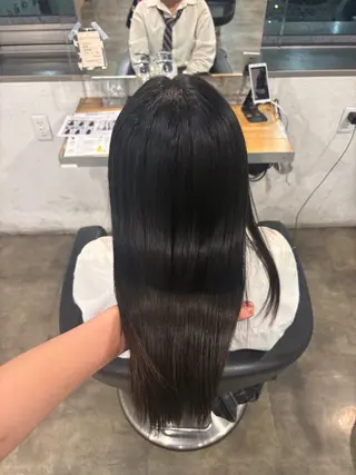 セミロング みいな🍒 暖色カラー/レイヤーのヘアスタイル